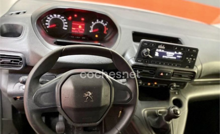Peugeot partner premium  standard 600kg BlueHDi  55kw